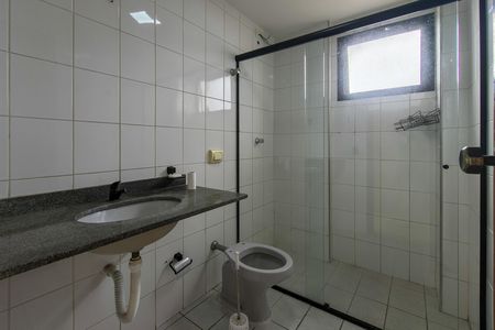 Banheiro  de apartamento para alugar com 1 quarto, 60m² em Vila Caiçara, Praia Grande
