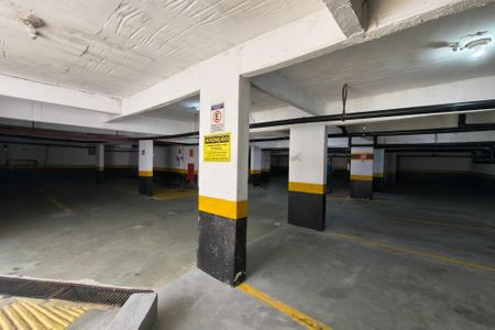 Apartamento para alugar com 60m², 1 quarto e 1 vaga Apartamento para alugar com 60m², 1 quarto e 1 vagaGaragem