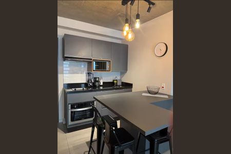 Cozinha de kitnet/studio para alugar com 1 quarto, 33m² em Santana, São Paulo
