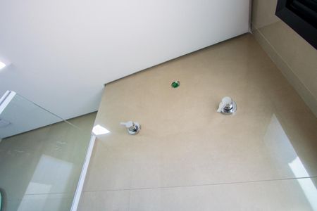 Apartamento para alugar com 93m², 3 quartos e 2 vagas Apartamento para alugar com 93m², 3 quartos e 2 vagasBanheiro do quarto 2