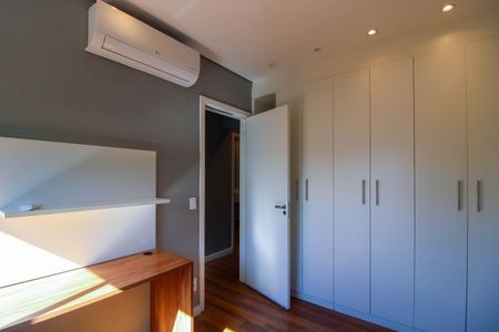 Apartamento para alugar com 96m², 3 quartos e 2 vagas Apartamento para alugar com 96m², 3 quartos e 2 vagasQuarto 2
