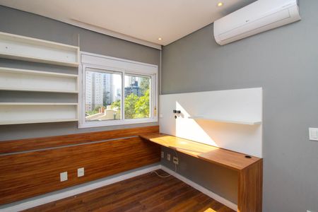 Apartamento para alugar com 96m², 3 quartos e 2 vagas Apartamento para alugar com 96m², 3 quartos e 2 vagasQuarto 2
