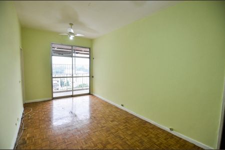 Apartamento à venda com 103m², 3 quartos e 1 vaga Apartamento à venda com 103m², 3 quartos e 1 vagaSala