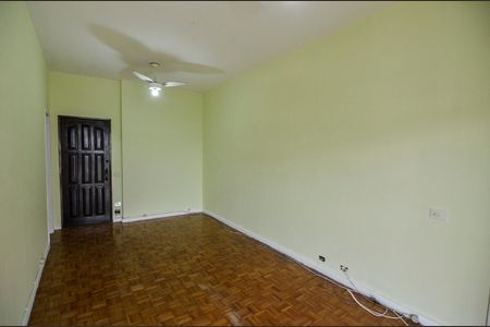 Apartamento à venda com 103m², 3 quartos e 1 vaga Apartamento à venda com 103m², 3 quartos e 1 vagaSala