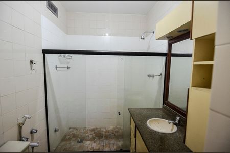 Apartamento à venda com 103m², 3 quartos e 1 vaga Apartamento à venda com 103m², 3 quartos e 1 vagaBanheiro da Suíte
