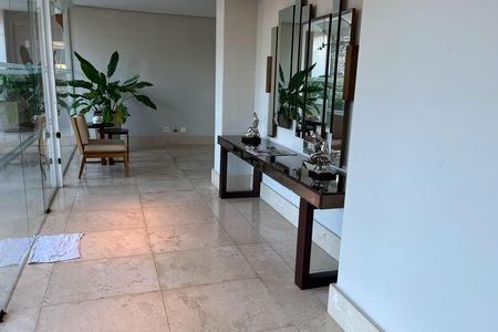 Apartamento para alugar com 476m², 4 quartos e 2 vagas Apartamento para alugar com 476m², 4 quartos e 2 vagasÁrea comum