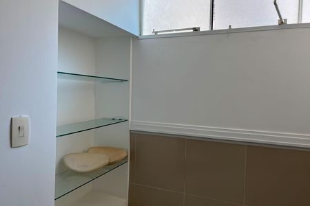 Apartamento para alugar com 476m², 4 quartos e 2 vagas Apartamento para alugar com 476m², 4 quartos e 2 vagasBanheiro