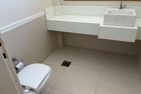 Apartamento para alugar com 476m², 4 quartos e 2 vagas Apartamento para alugar com 476m², 4 quartos e 2 vagasLavabo