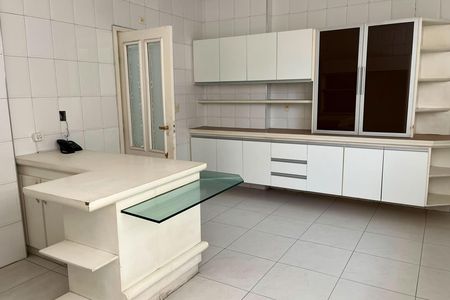 Apartamento para alugar com 476m², 4 quartos e 2 vagas Apartamento para alugar com 476m², 4 quartos e 2 vagasCozinha