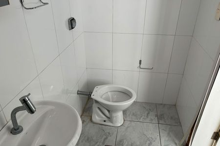 Apartamento para alugar com 476m², 4 quartos e 2 vagas Apartamento para alugar com 476m², 4 quartos e 2 vagasBanheiro de Serviço