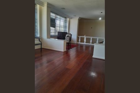 Apartamento para alugar com 129m², 3 quartos e sem vaga Apartamento para alugar com 129m², 3 quartos e sem vagaSala