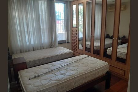 Apartamento para alugar com 129m², 3 quartos e sem vaga Apartamento para alugar com 129m², 3 quartos e sem vagaQuarto