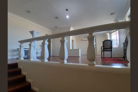 Apartamento para alugar com 129m², 3 quartos e sem vaga Apartamento para alugar com 129m², 3 quartos e sem vagaSala