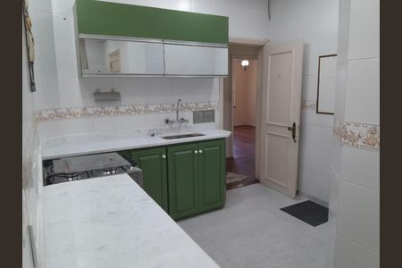 Apartamento para alugar com 129m², 3 quartos e sem vaga Apartamento para alugar com 129m², 3 quartos e sem vagaCozinha