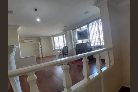 Apartamento para alugar com 129m², 3 quartos e sem vaga Apartamento para alugar com 129m², 3 quartos e sem vagaSala