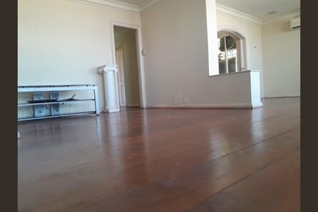 Apartamento para alugar com 129m², 3 quartos e sem vaga Apartamento para alugar com 129m², 3 quartos e sem vagaSala