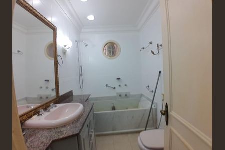 Apartamento para alugar com 129m², 3 quartos e sem vaga Apartamento para alugar com 129m², 3 quartos e sem vagaBanheiro
