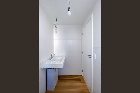 Apartamento para alugar com 36m², 1 quarto e sem vaga Apartamento para alugar com 36m², 1 quarto e sem vagaBanheiro da Suíte