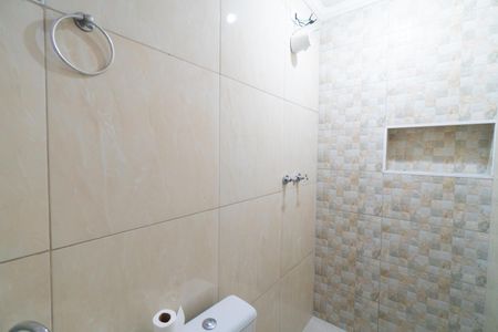 Banheiro de casa para alugar com 1 quarto, 26m² em Americanópolis, São Paulo
