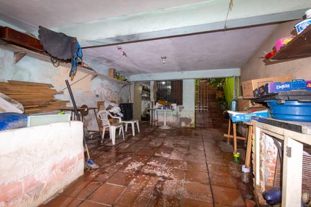 Casa à venda com 178m², 2 quartos e 2 vagasQuintal