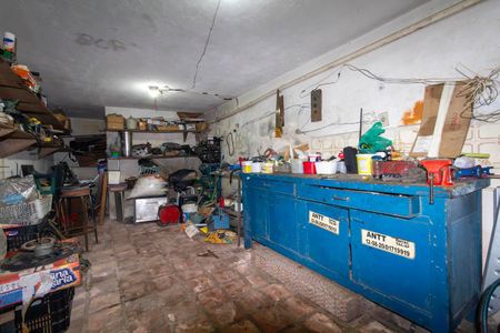 Casa à venda com 178m², 2 quartos e 2 vagasDepósito