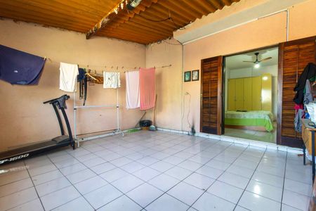 Casa à venda com 178m², 2 quartos e 2 vagasVaranda