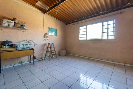 Casa à venda com 178m², 2 quartos e 2 vagasVaranda