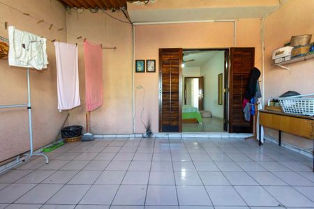 Casa à venda com 178m², 2 quartos e 2 vagasVaranda