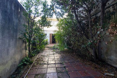 Casa à venda com 178m², 2 quartos e 2 vagasQuintal