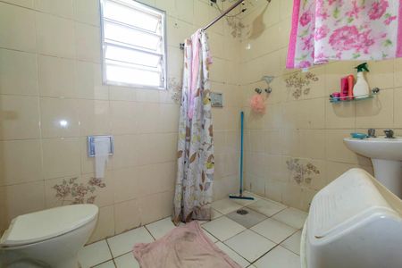 Casa à venda com 178m², 2 quartos e 2 vagasBanheiro