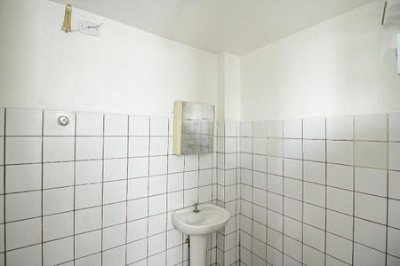 Casa à venda com 100m², 2 quartos e 1 vaga Casa à venda com 100m², 2 quartos e 1 vagaBanheiro da Suíte