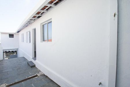 Corredor de casa à venda com 2 quartos, 100m² em Vila Santa Edwiges, São Paulo