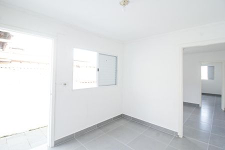 Sala de casa à venda com 2 quartos, 100m² em Vila Santa Edwiges, São Paulo