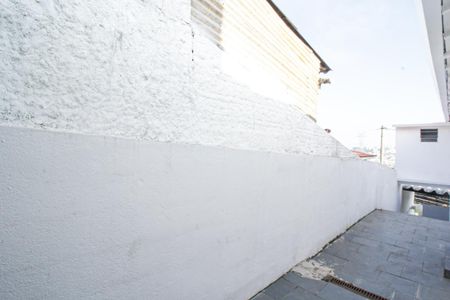 Casa à venda com 100m², 2 quartos e 1 vaga Casa à venda com 100m², 2 quartos e 1 vagaCorredor