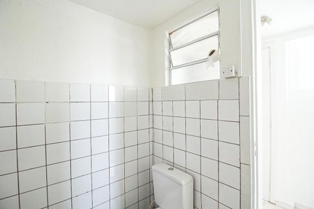 Casa à venda com 100m², 2 quartos e 1 vaga Casa à venda com 100m², 2 quartos e 1 vagaBanheiro da Suíte