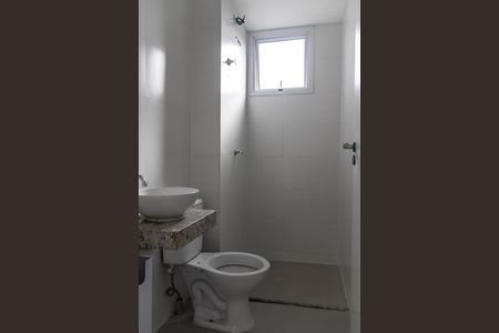 Banheiro de kitnet/studio à venda com 1 quarto, 25m² em Nova Suíça, Belo Horizonte