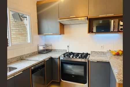 Casa de condomínio à venda com 112m², 3 quartos e 2 vagas