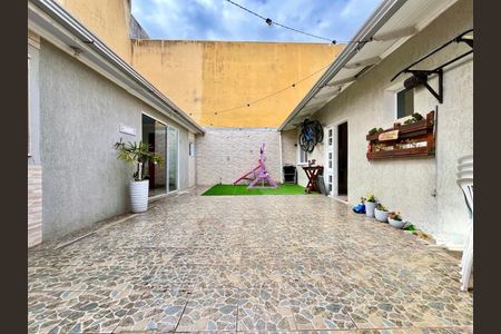 Casa à venda com 110m², 3 quartos e 2 vagas Casa à venda com 110m², 3 quartos e 2 vagasÁrea Externa