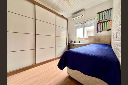 Quarto de casa à venda com 3 quartos, 110m² em São José, Canoas