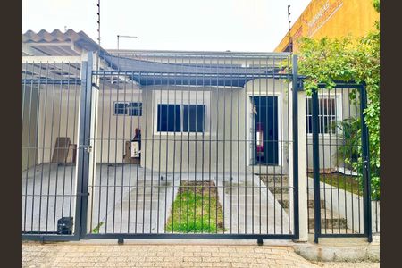 Garagem de casa à venda com 3 quartos, 110m² em São José, Canoas