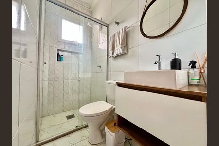Banheiro de casa à venda com 3 quartos, 110m² em São José, Canoas