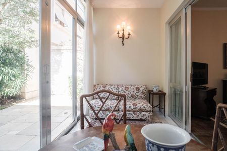 Casa à venda com 4 quartos, 500m² em Pinheiros, São Paulo