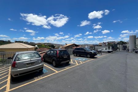 Garagem de apartamento para alugar com 2 quartos, 50m² em Juliana, Belo Horizonte