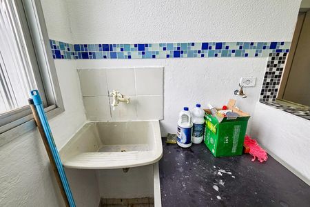 Apartamento para alugar com 60m², 3 quartos e 1 vagaÁrea de Serviço