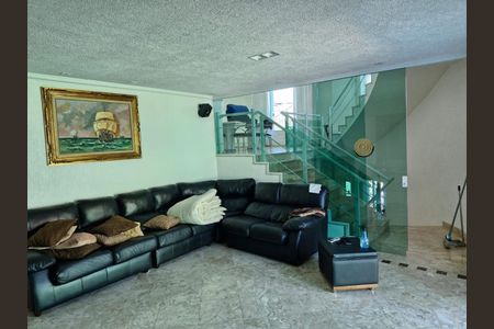 Casa de Condomínio à venda com 5 quartos, 293m² em Horto Florestal, São Paulo