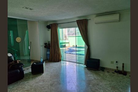 Casa de Condomínio à venda com 5 quartos, 293m² em Horto Florestal, São Paulo