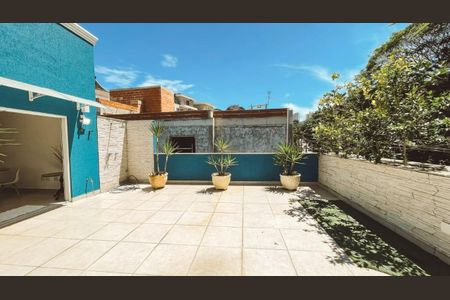 Casa à venda com 4 quartos, 381m² em Jardim Sao Bento, São Paulo