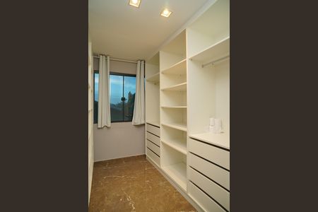 Closet do quarto 1 de casa para alugar com 4 quartos, 230m² em Itaipuaçu, Maricá