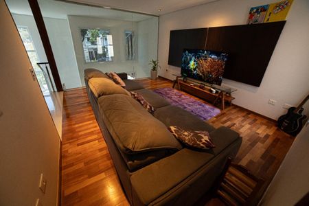 Casa à venda com 3 quartos, 360m² em Tremembé, São Paulo