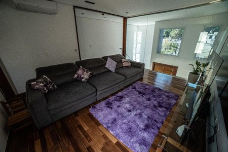 Casa à venda com 3 quartos, 360m² em Tremembé, São Paulo
